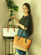 Load image into Gallery viewer, Aurelia