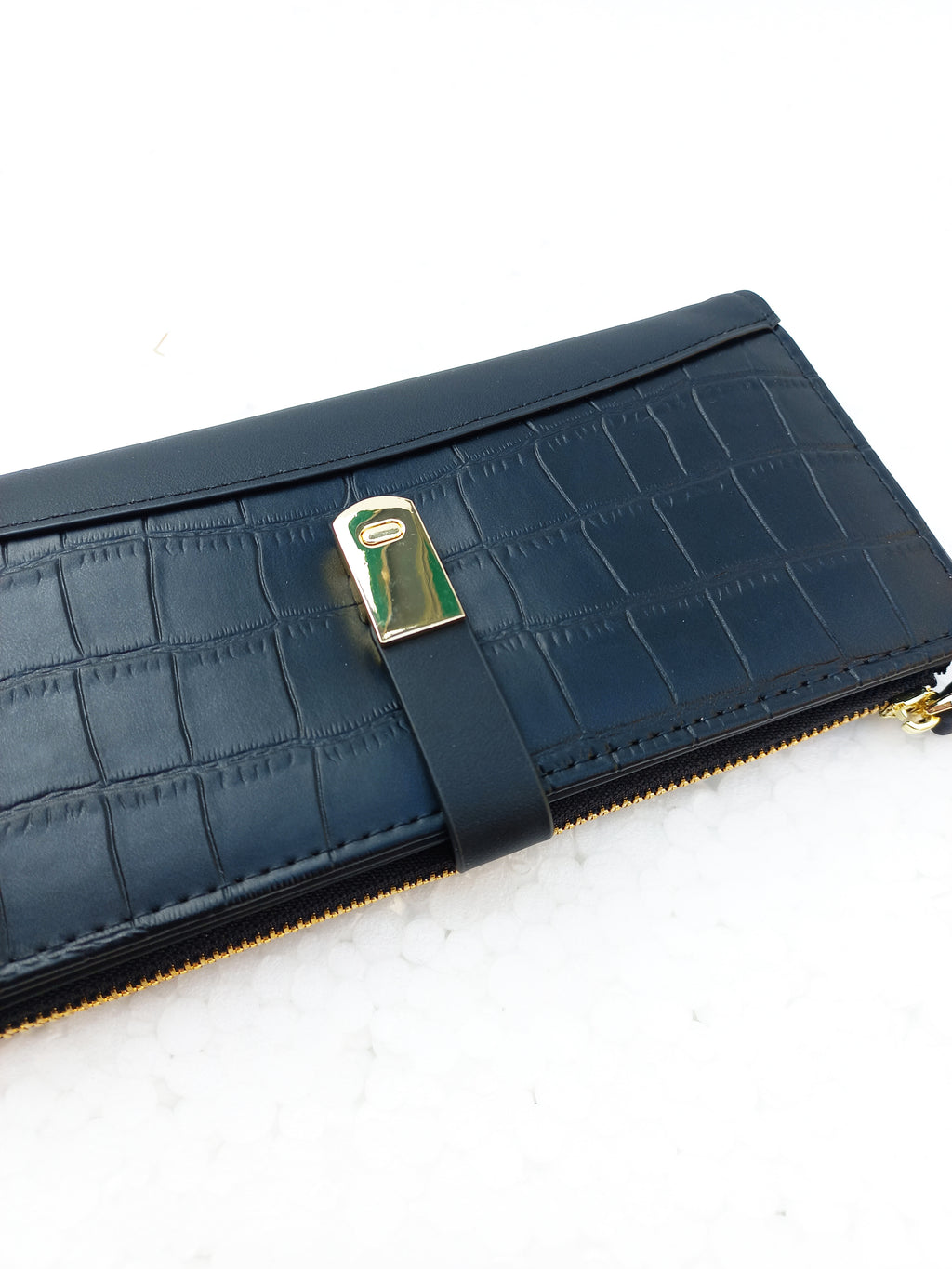 Glamora (Black)