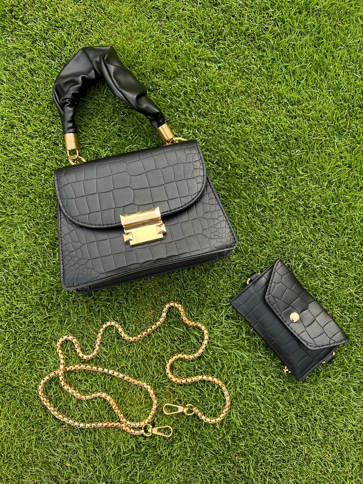 Lily Luxe Black