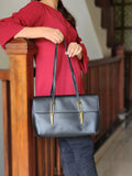 Zuri (Black)