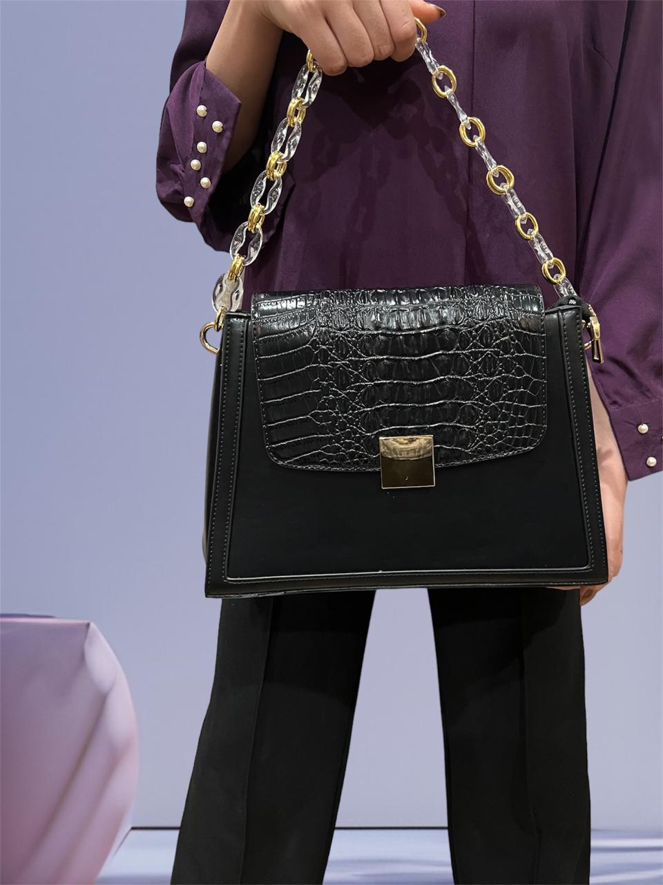 Velarica (Black)