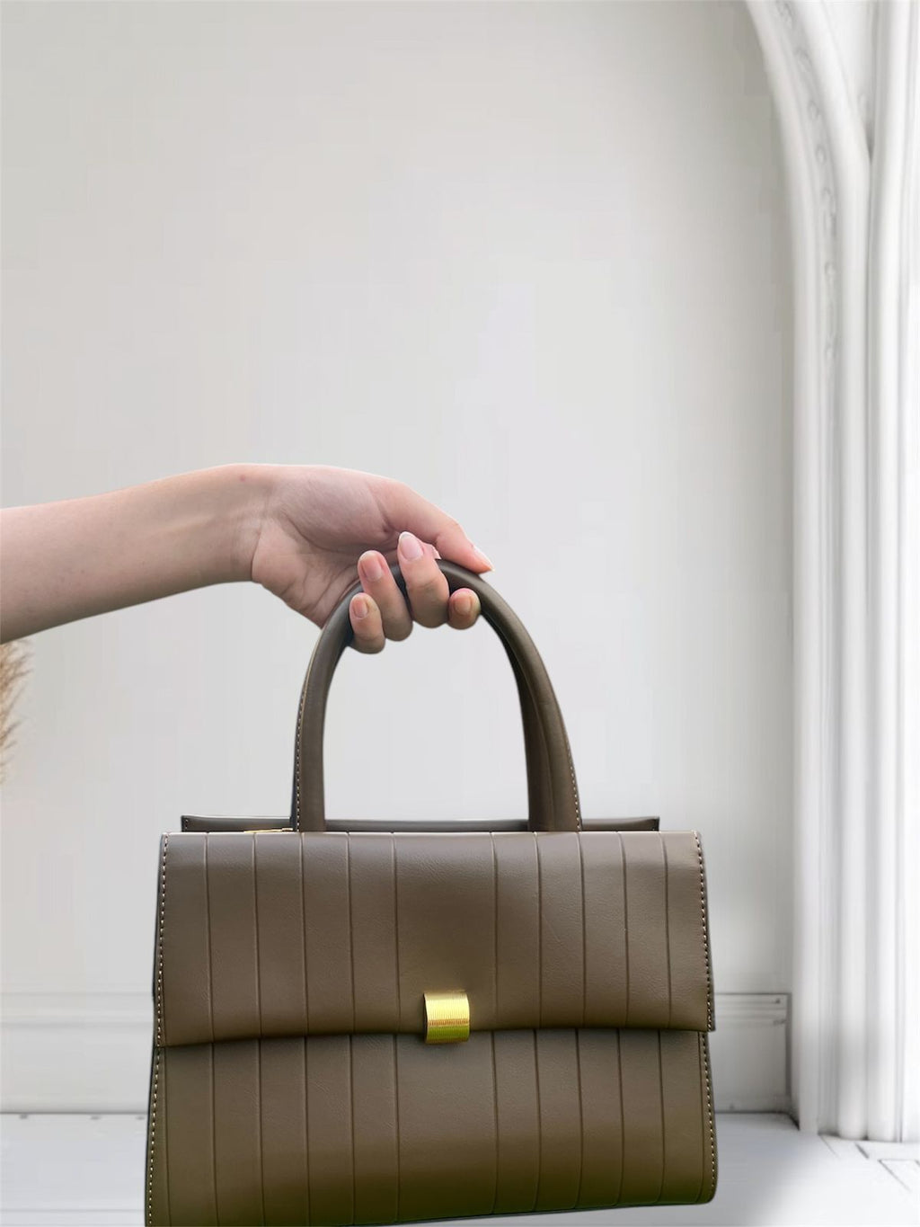 Lyanna Handbag