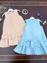 Load image into Gallery viewer, Iris
