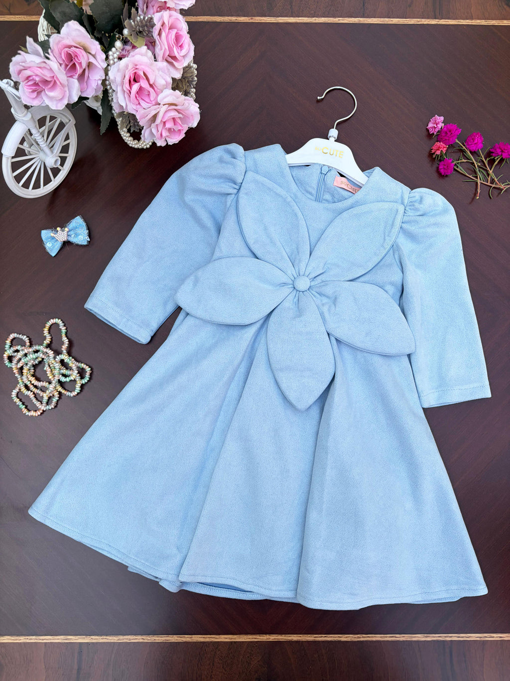 Blue Daisy