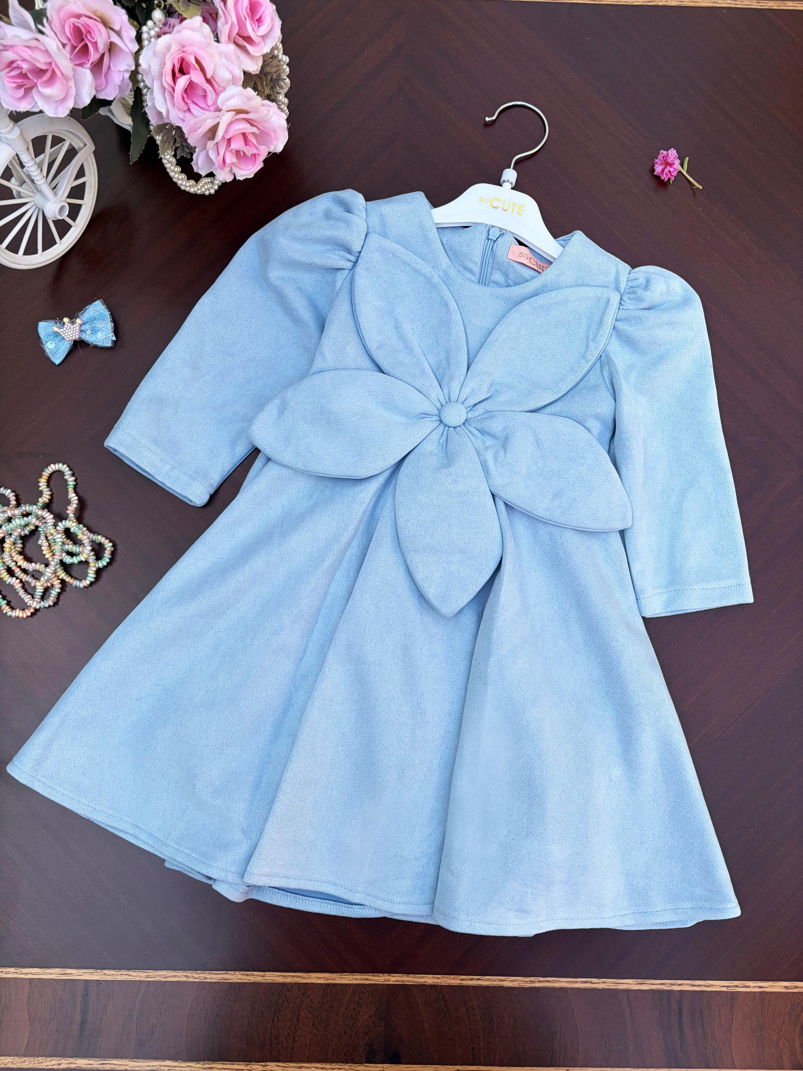 Blue Daisy