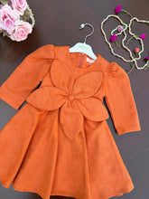 Load image into Gallery viewer, Zinnia
