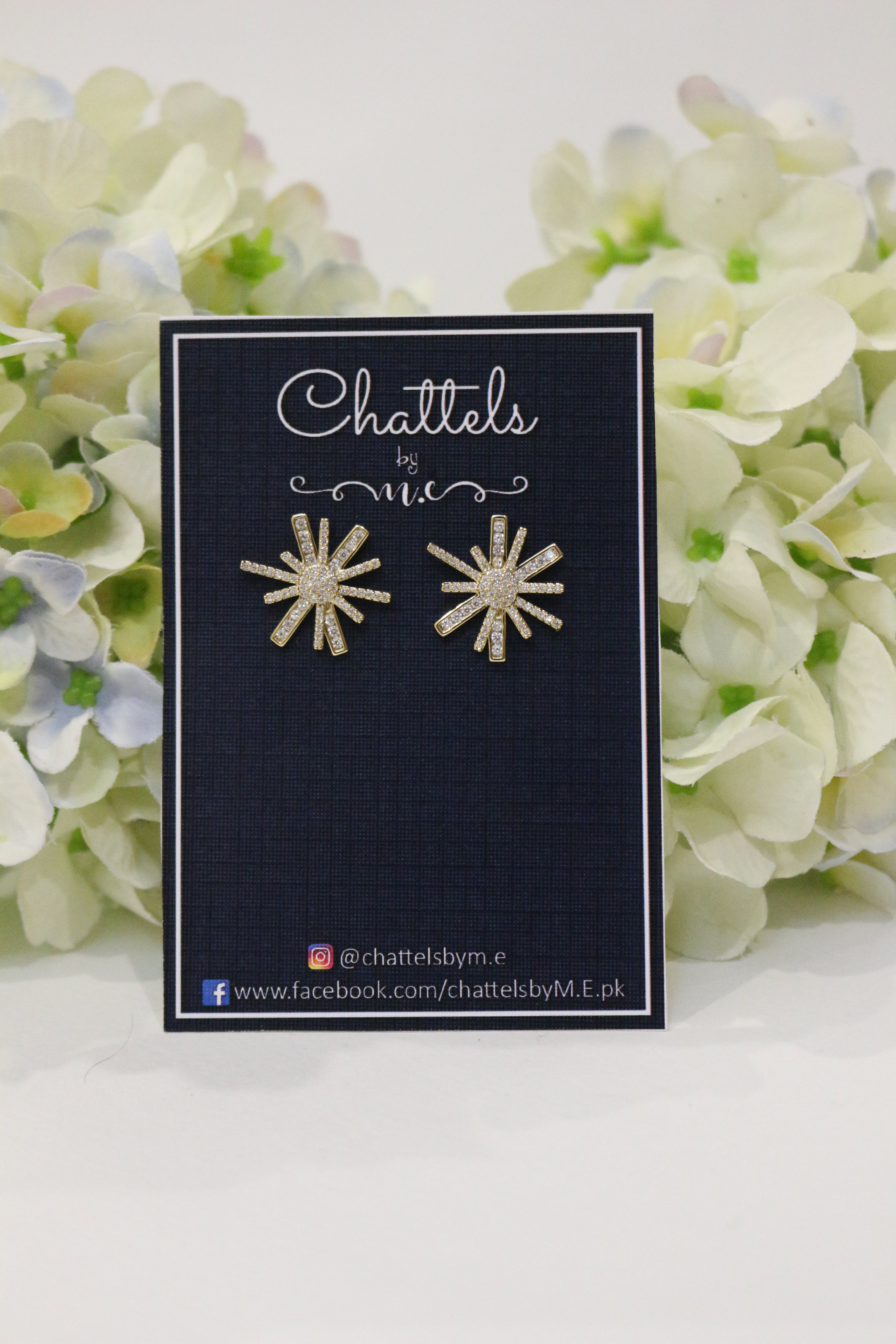 Flamboyant Stud Earrings (Gold)