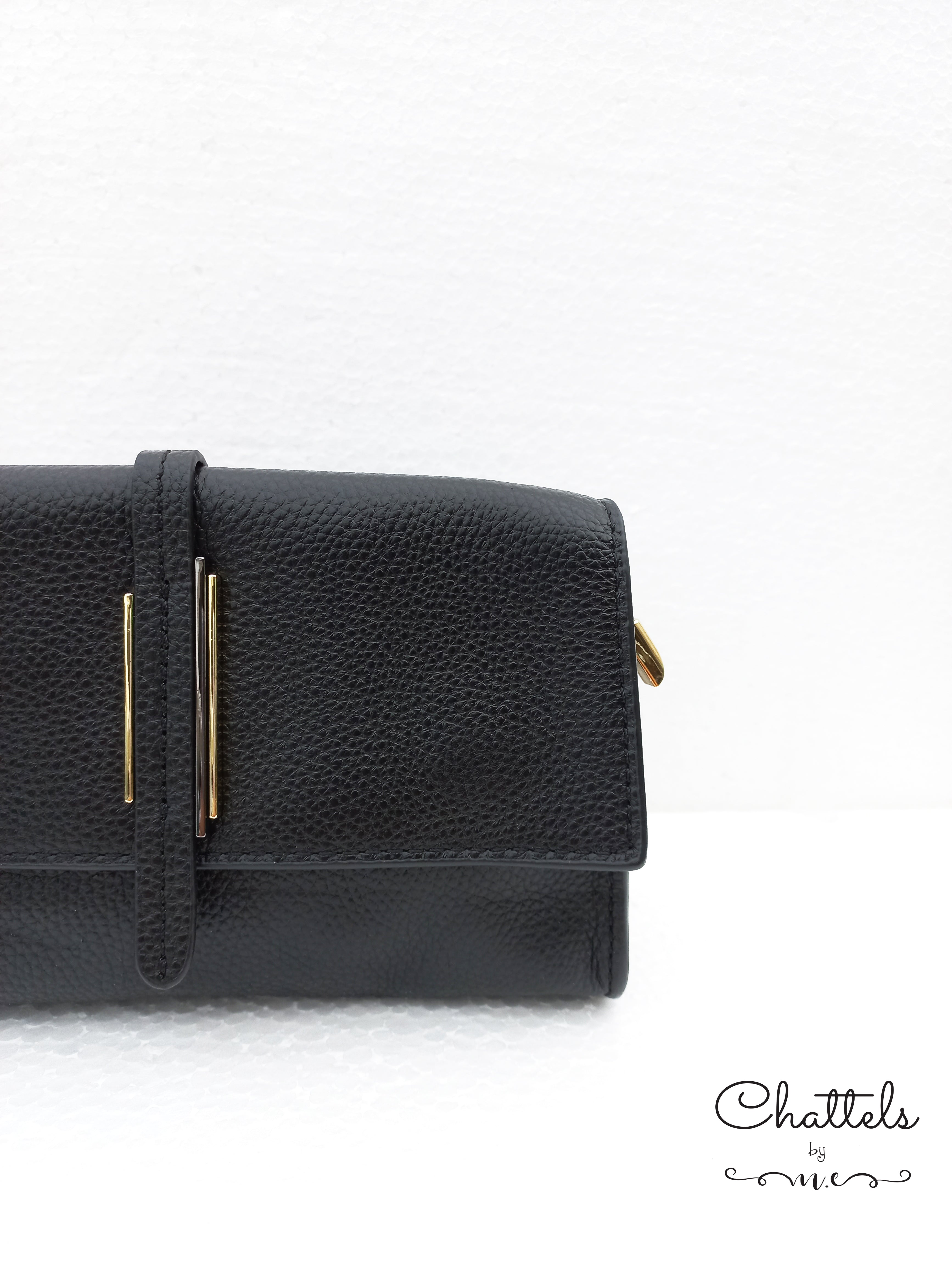 “Lou Mini Crossbody Bag” (Black)