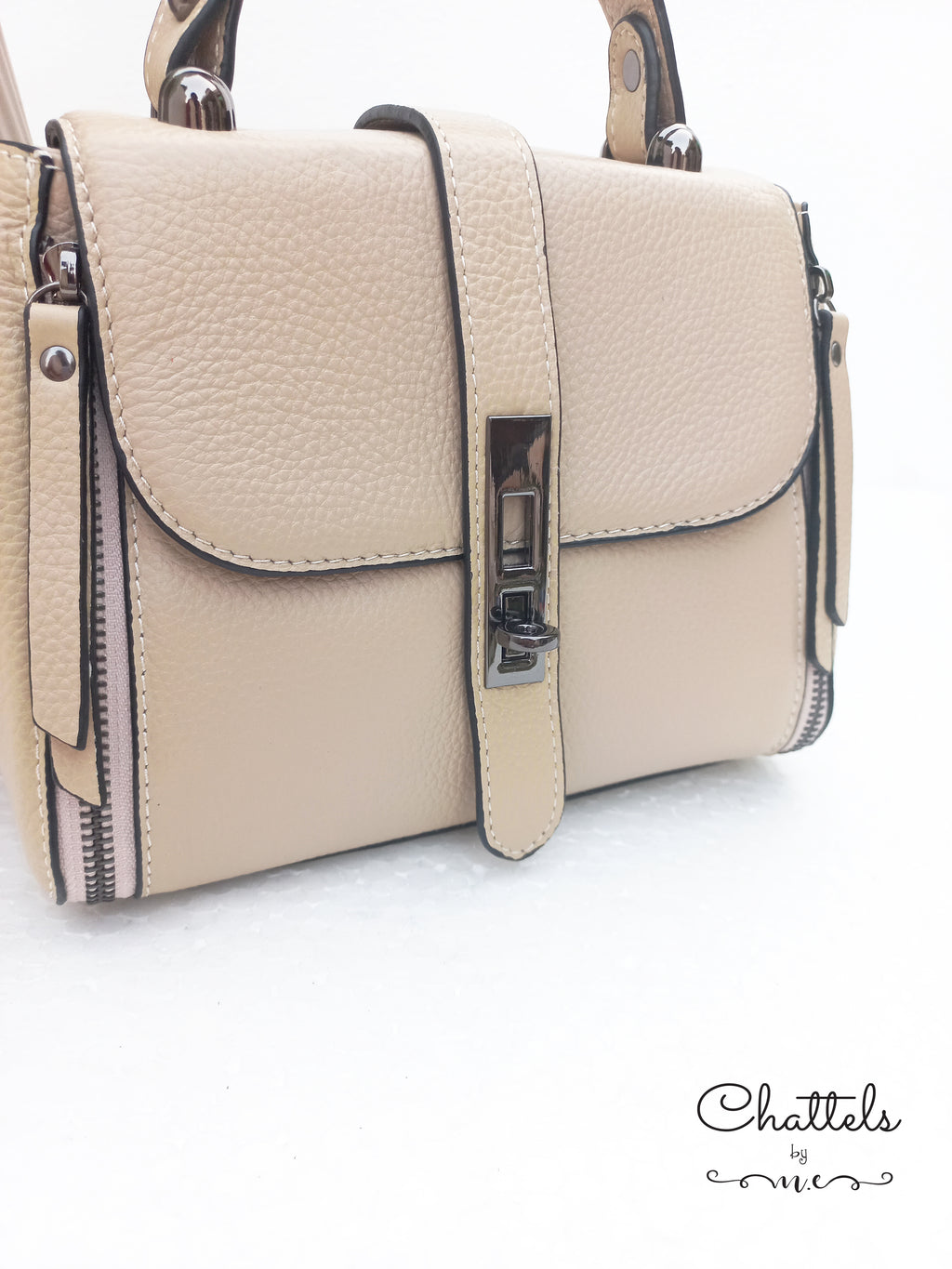 “Sierra Leather Handbag” (Khaki)