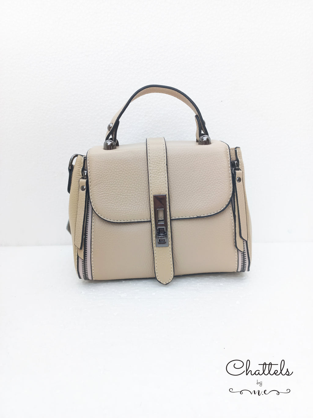 “Sierra Leather Handbag” (Khaki)